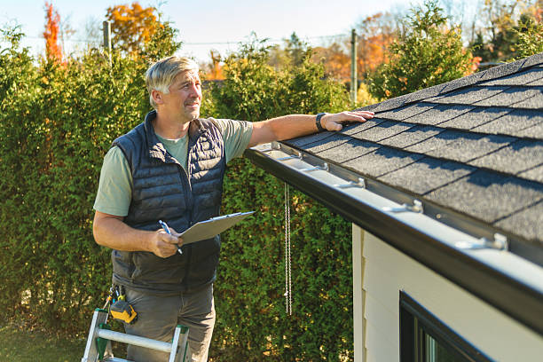 Professional Roofing technician working in Hollywood, FL